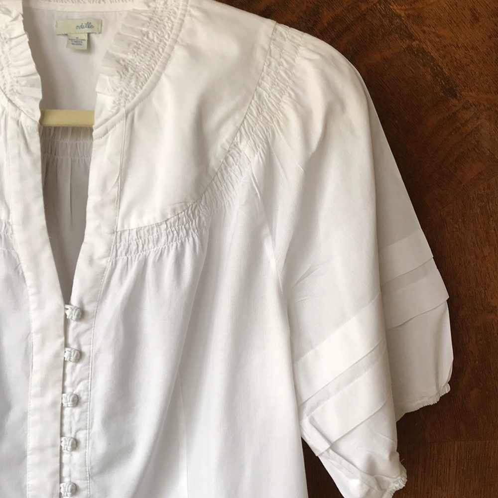 Odille cotton blouse Chinese knot buttons